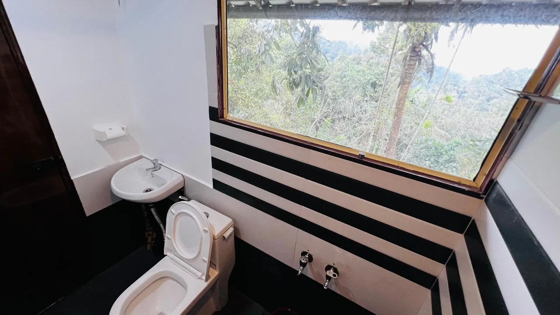 Raymond'S Holiday Homes Vythiri