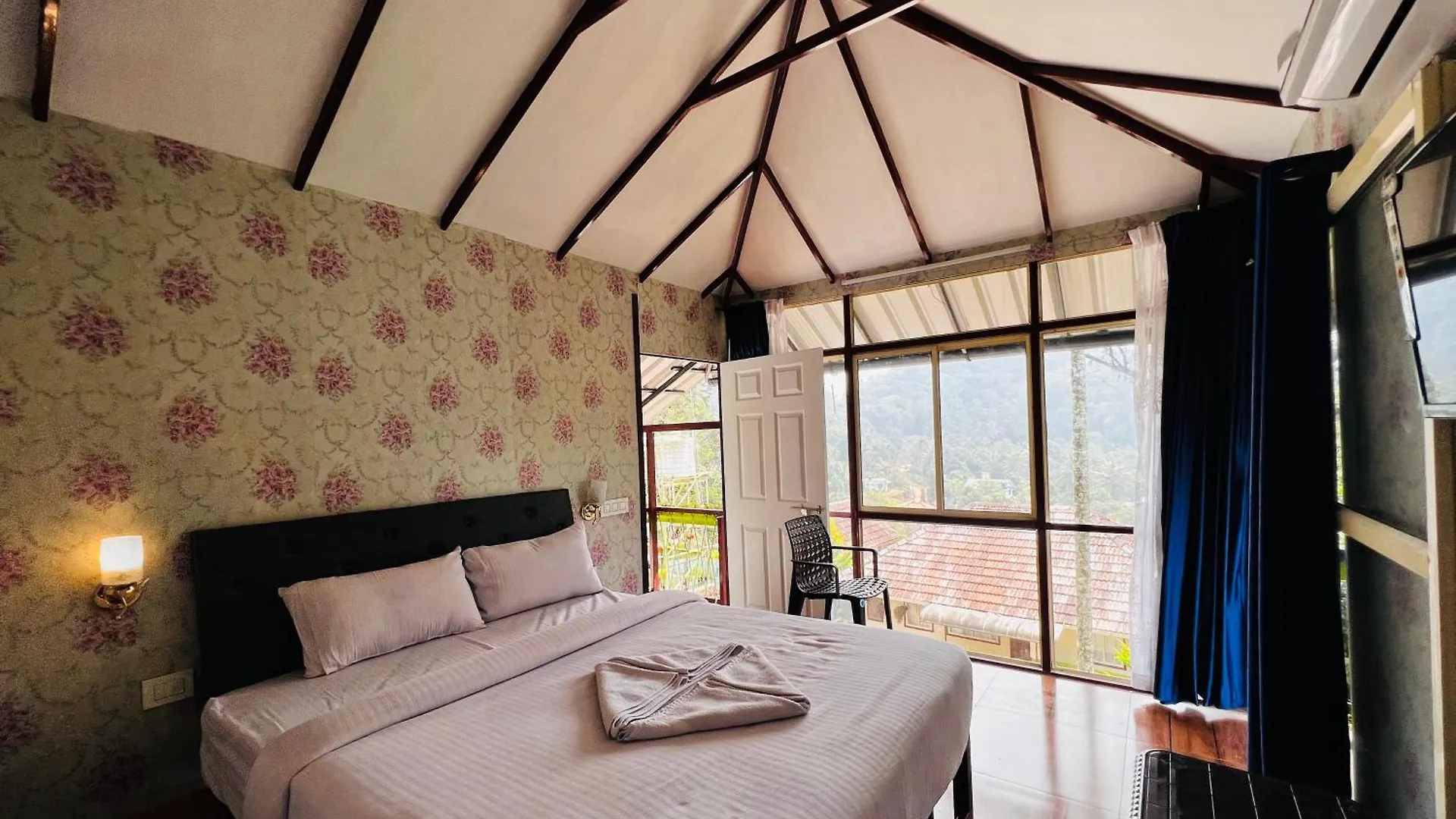 Raymond'S Holiday Homes Vithiri